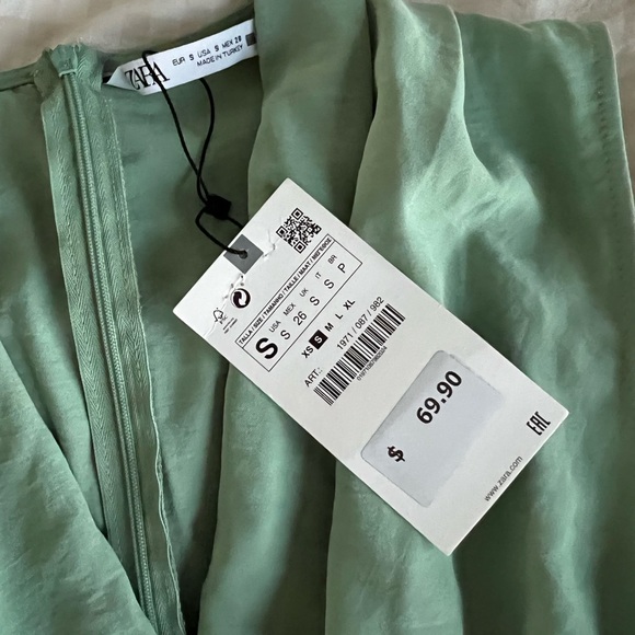 Zara green asymmetrical jumpsuit - Picture 5 of 7